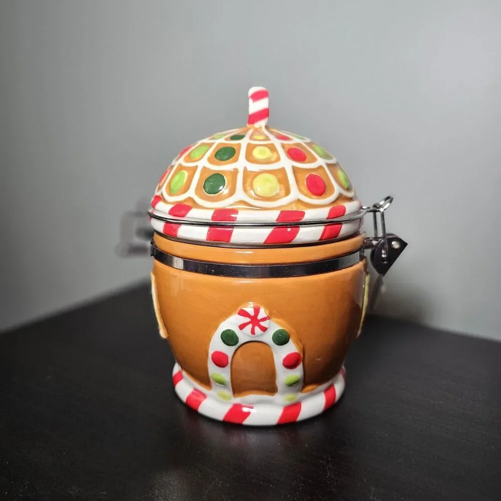 Sleigh Bell Bistro Christmas 16oz Gingerbread House Hinged Cookie Candy Jar